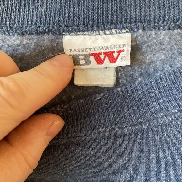 Bassett-Walker Men’s XL Sweatshirt Fishing Nature Knows Pullover Crew Neck VTG - Picture 3 of 12